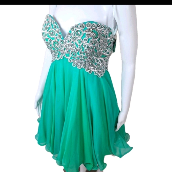 Fiesta Fashions Jade Strapless Formal Dress - Picture 3 of 9